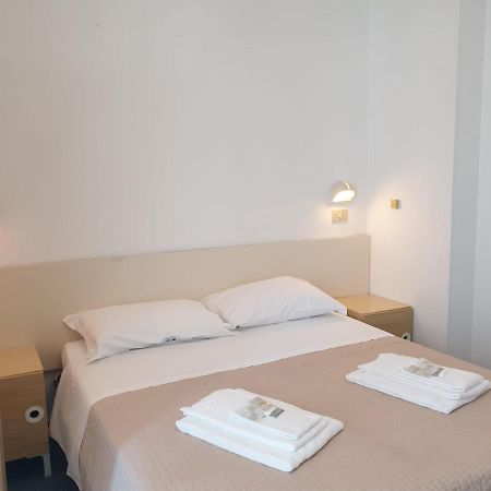 Hotel Baden Baden Ρίμινι Εξωτερικό φωτογραφία
