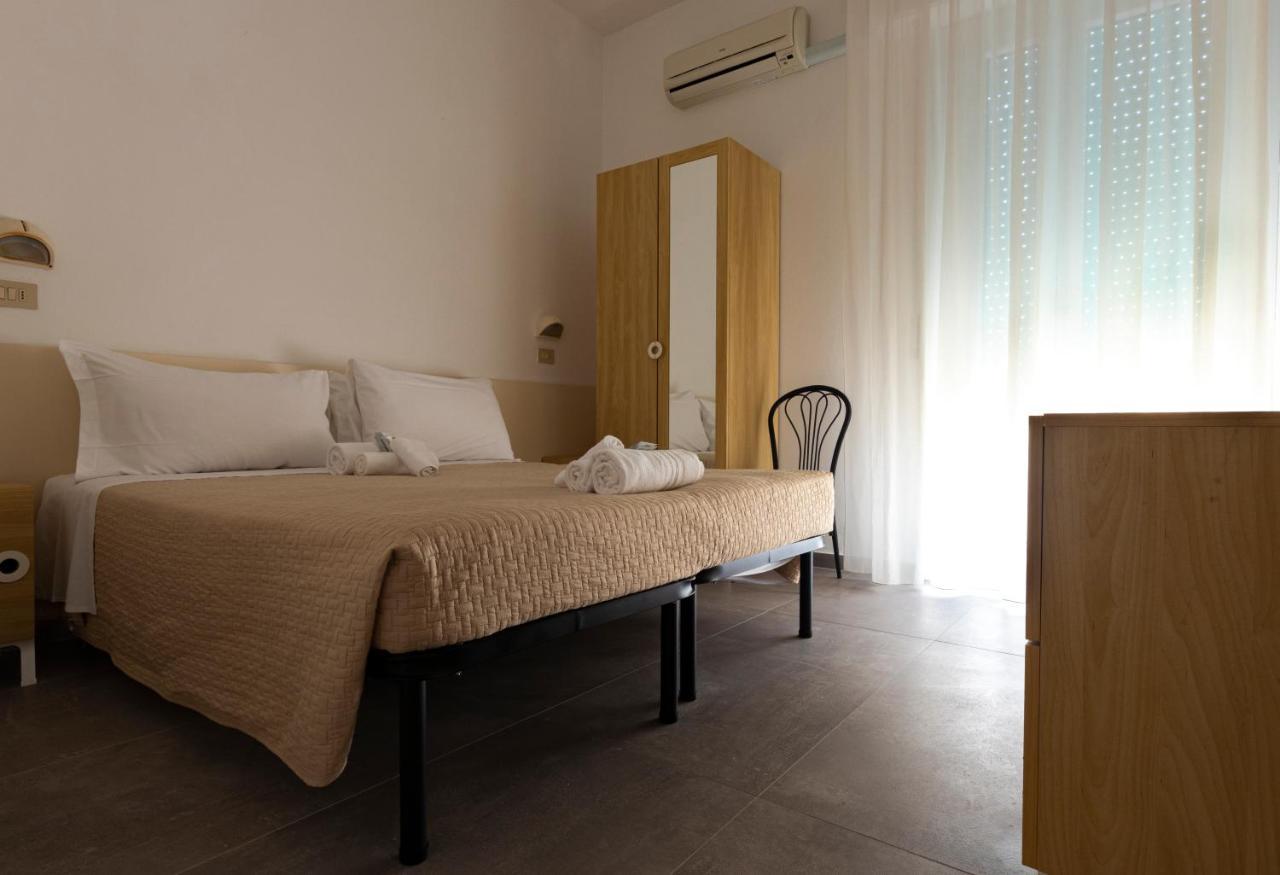 Hotel Baden Baden Ρίμινι Εξωτερικό φωτογραφία