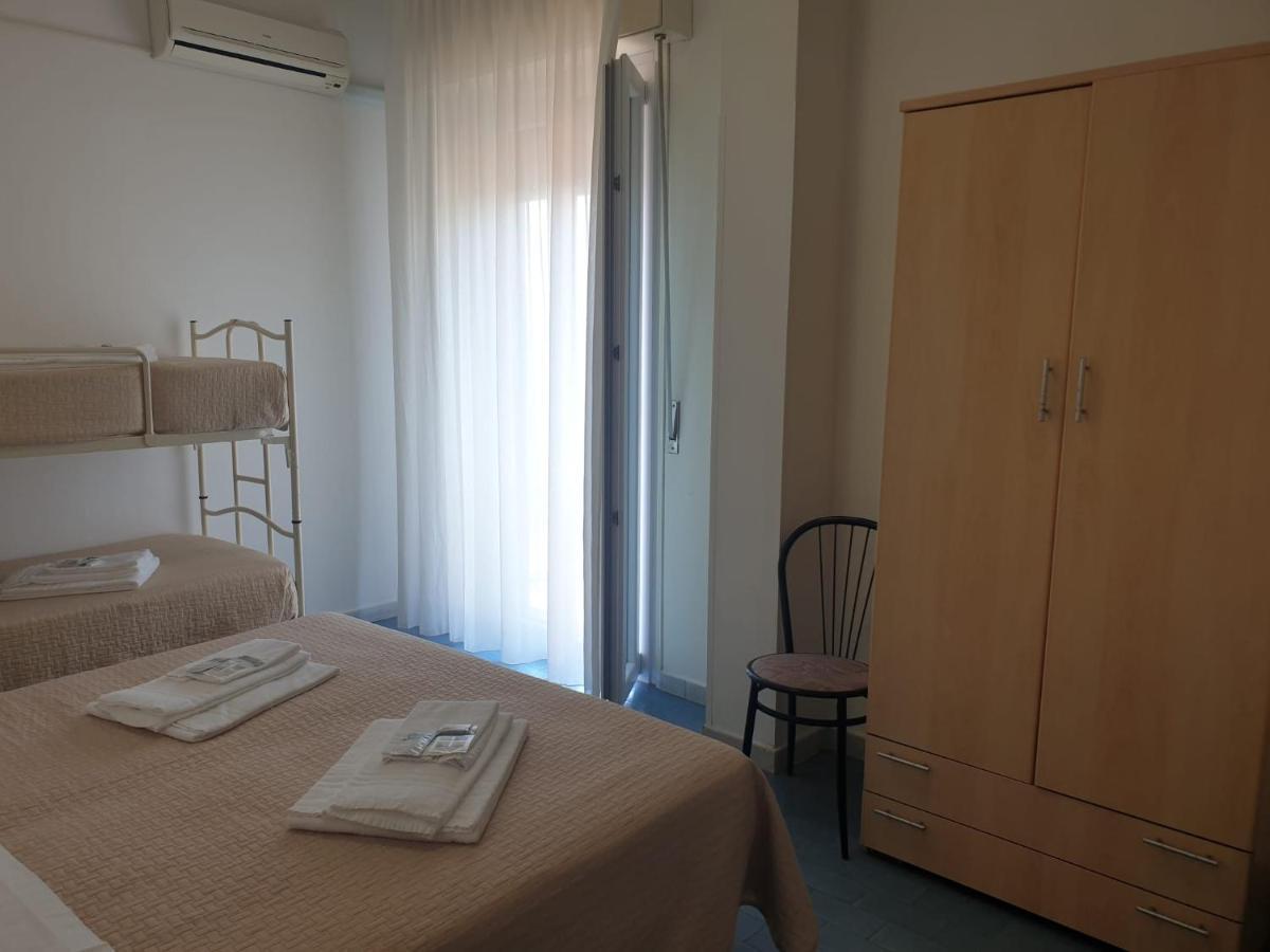 Hotel Baden Baden Ρίμινι Εξωτερικό φωτογραφία