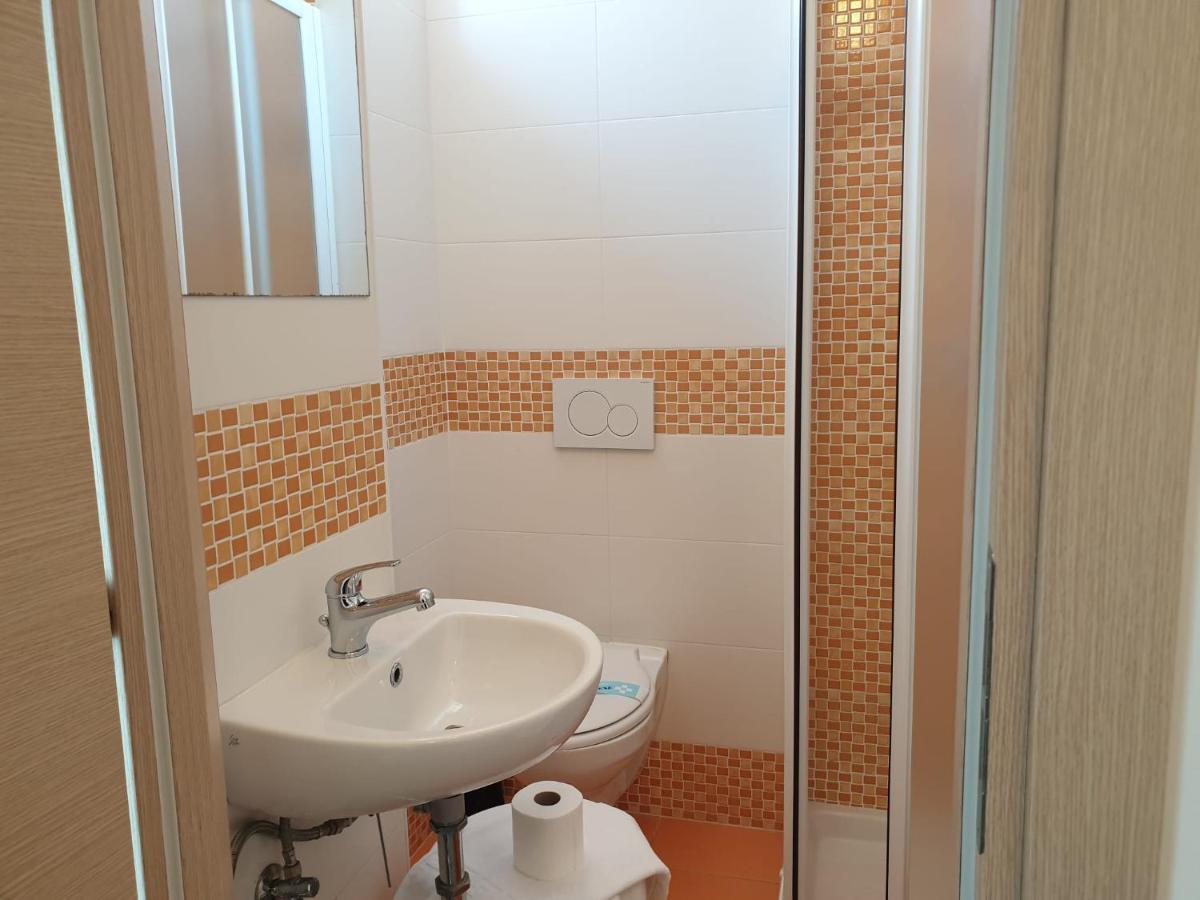 Hotel Baden Baden Ρίμινι Εξωτερικό φωτογραφία